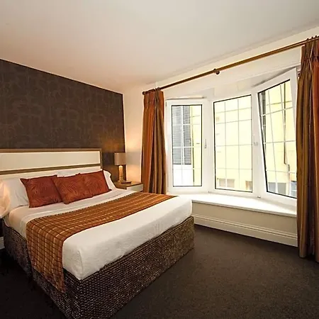 Hotel The White Lady