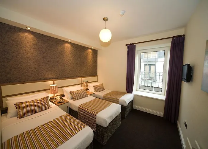 Hotel The White Lady 2*