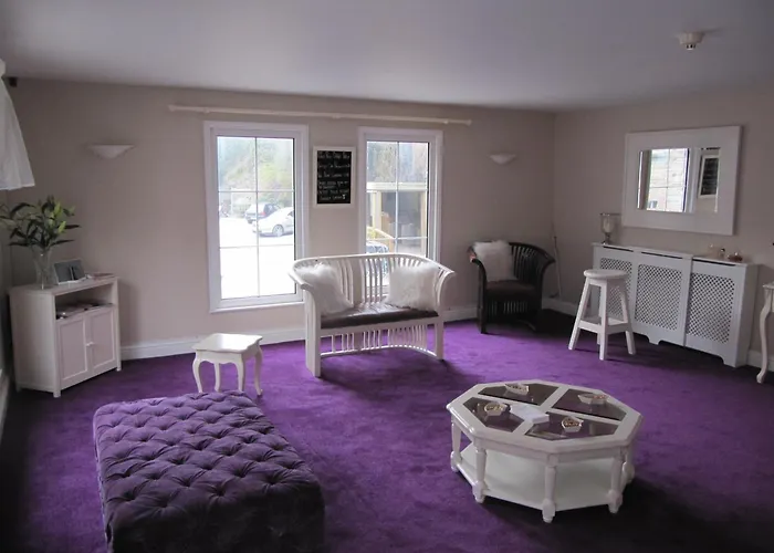 Otel The White Lady 2*