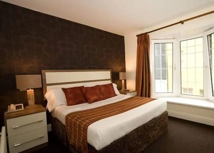 Otel The White Lady 2*